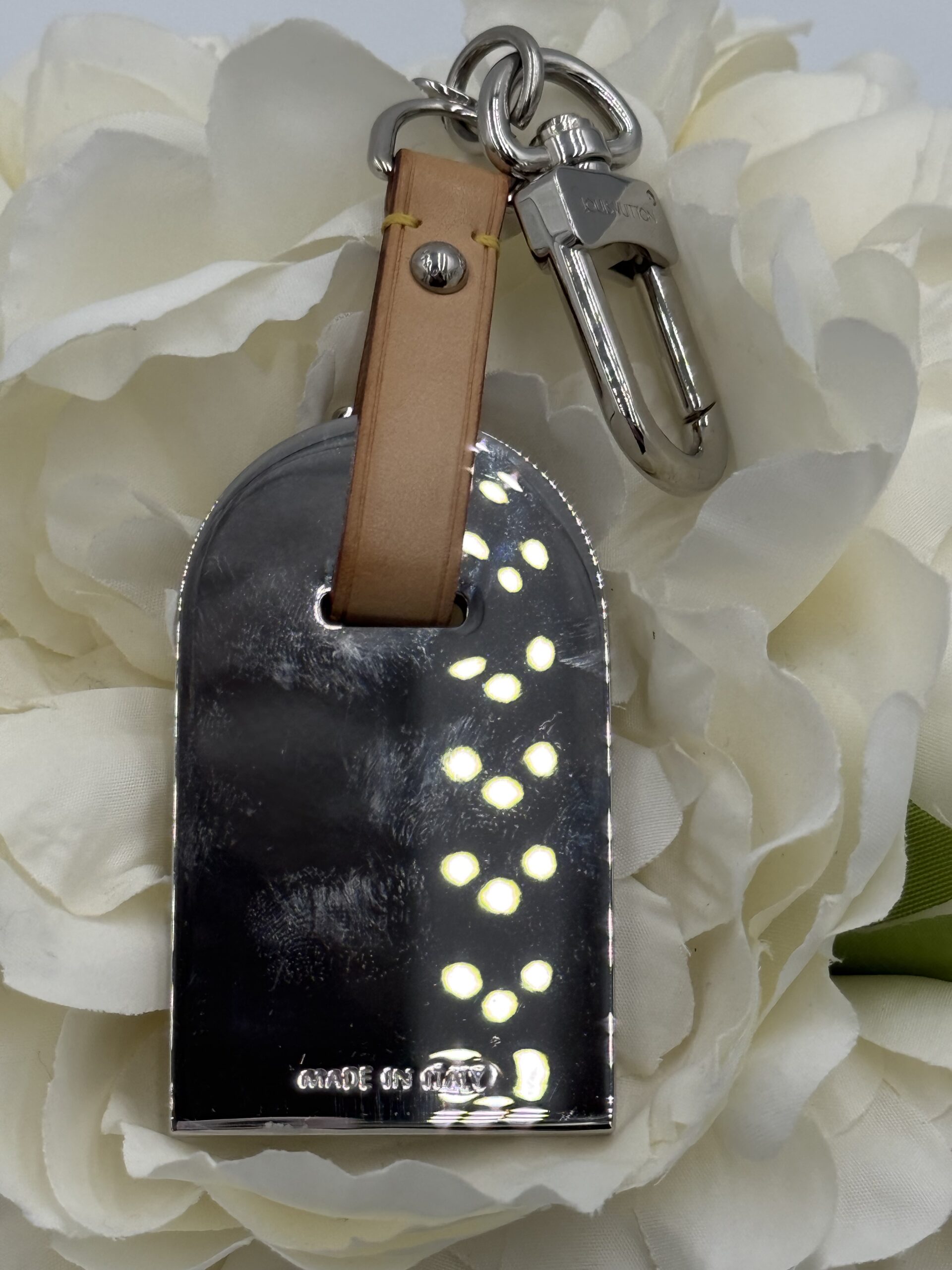 Louis Vuitton Metal Silver Luggage Tag - Image 2
