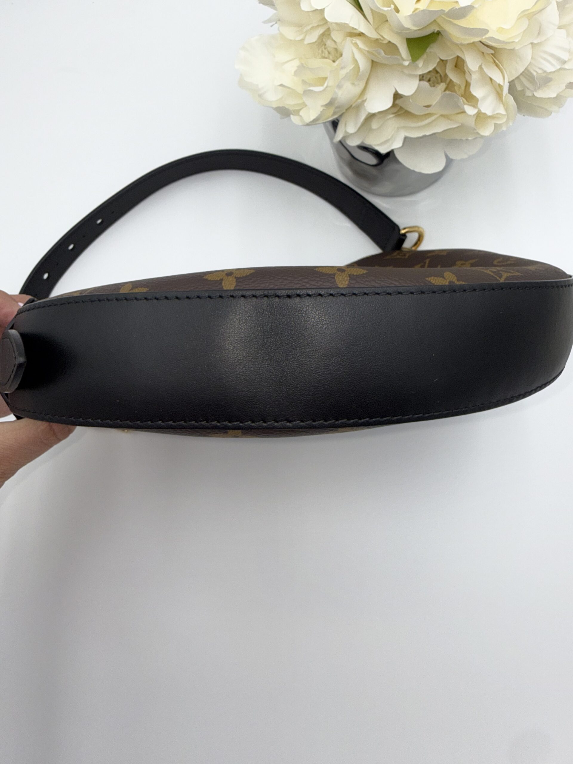 Louis Vuitton Cookie BB - Image 4