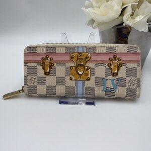 Louis Vuitton Trunks Wallet