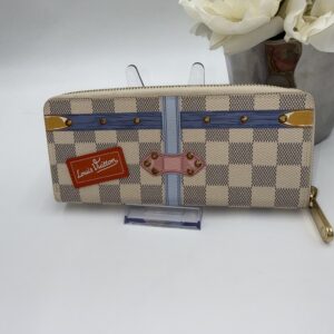 Alternative view of Louis Vuitton Trunks Wallet