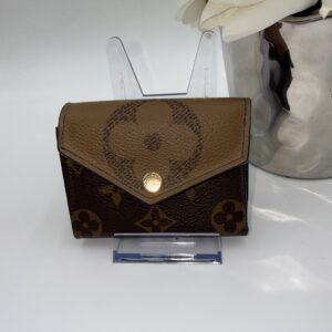 Louis Vuitton Reverse Zoe