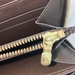 Louis Vuitton Long Zippy Wallet - Image 4