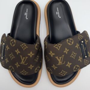 Louis Vuitton Pillow Slides Size 41 - Image 3