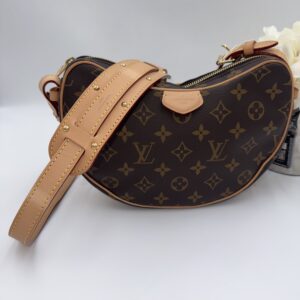 Louis Vuitton Croissant