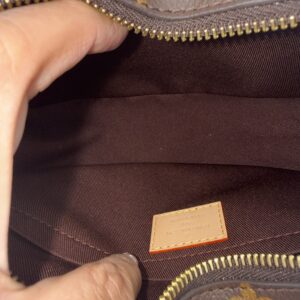 Louis Vuitton Croissant - Image 5