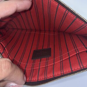 Louis Vuitton DE Neverfull Pouch - Image 4