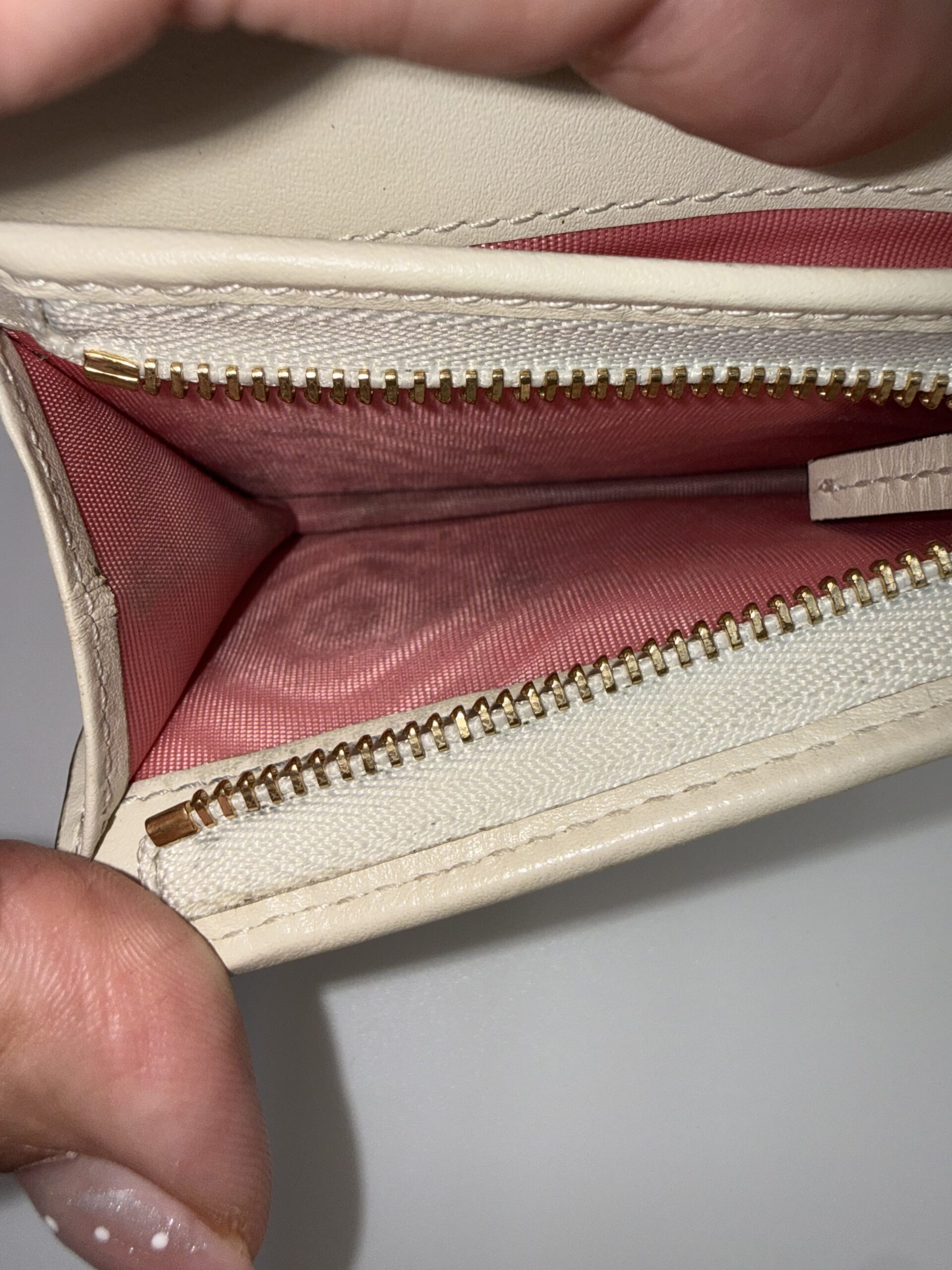 Gucci Apple Compact Wallet - Image 4