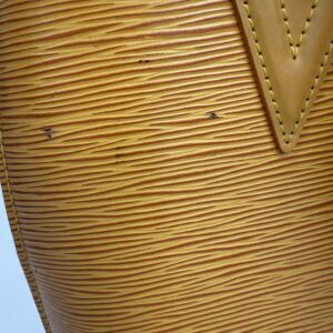 Louis Vuitton Lussac Epi Bag - Image 3
