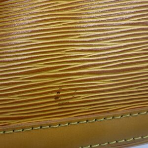 Louis Vuitton Lussac Epi Bag - Image 4