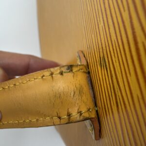Louis Vuitton Lussac Epi Bag - Image 5
