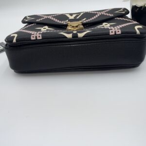 Louis Vuitton Pochette Metis Embroidered - Image 5