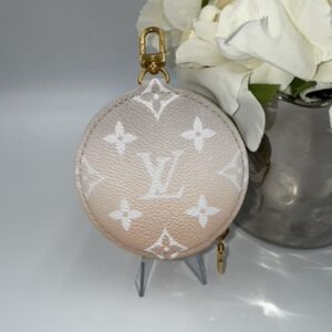 Alternative view of Louis Vuitton Round Coin Pouch
